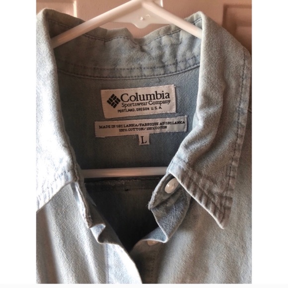 Columbia Chambray Denim Button Down L EUC #0189 - Picture 5 of 6